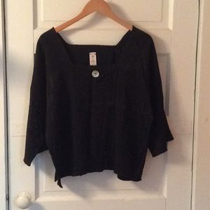 GARB oversized cropped top with black floal print.